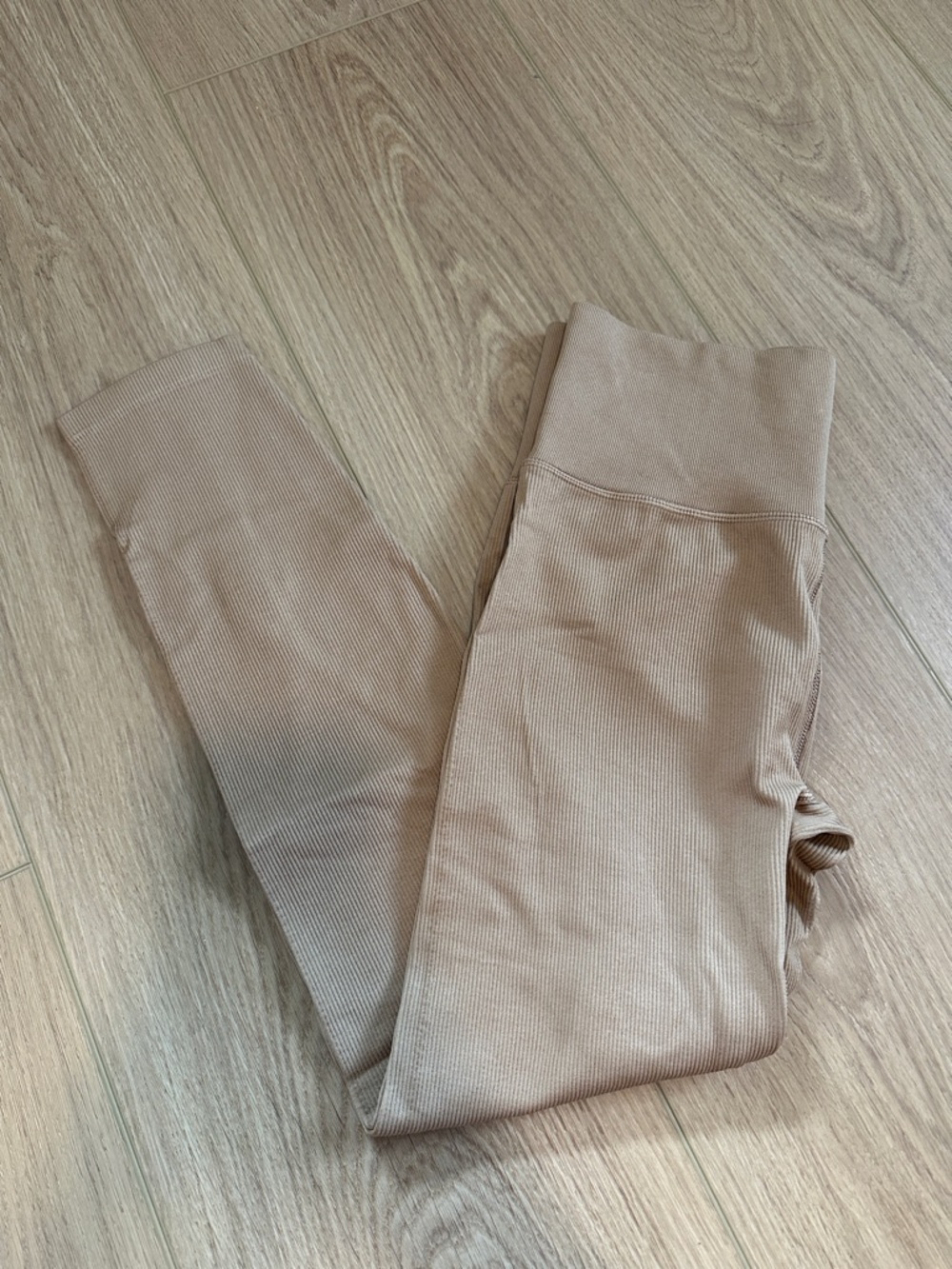 DSG Ribbed High-Waist Leggings in Neutral Taupe